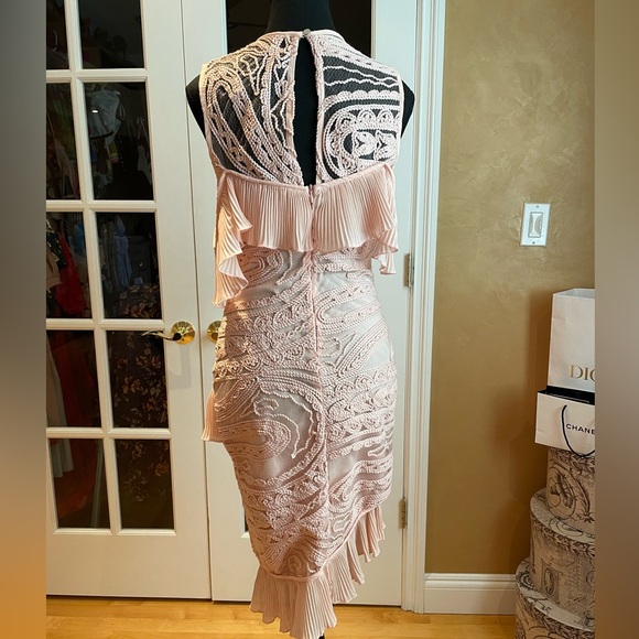 Soft Pink Lace Midi Dress - Picture 5 of 7